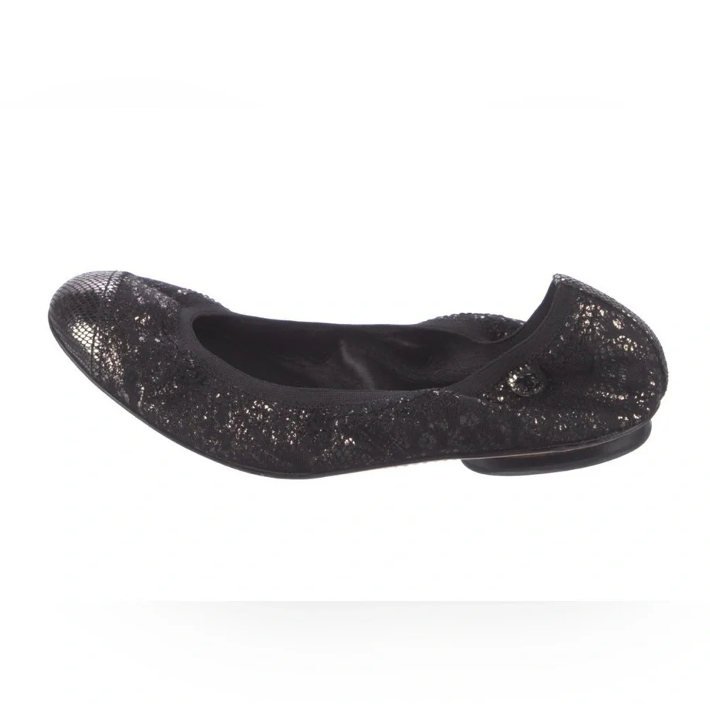 CHANEL Lagerfeld Interlocking CC Lace Metallic Cap Toe Ballet Flats Size 35 NWT
